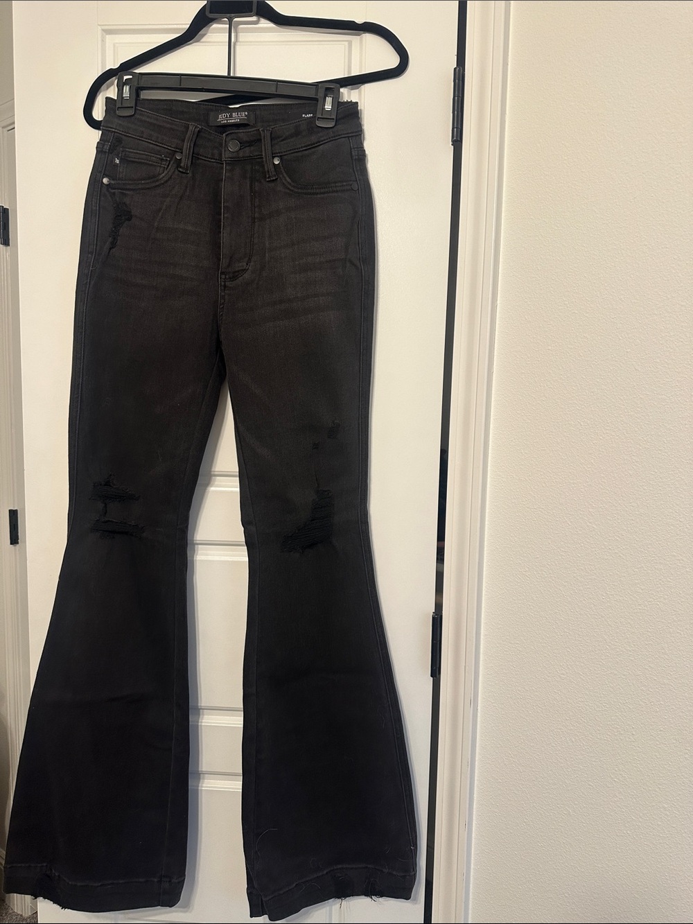 Judy Blue Women's 527 Flare Jeans in Washed Black